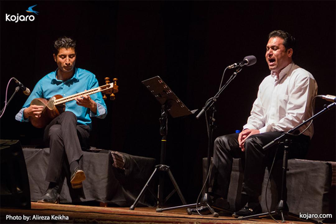 night-of-persian-music-instrument-singing