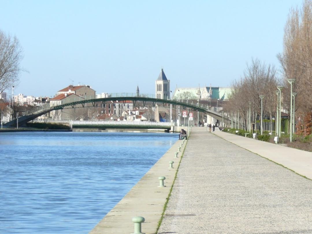 سنت دنیس میزبان یورو