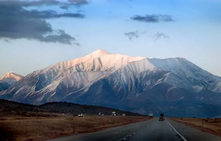 کوه نیبو