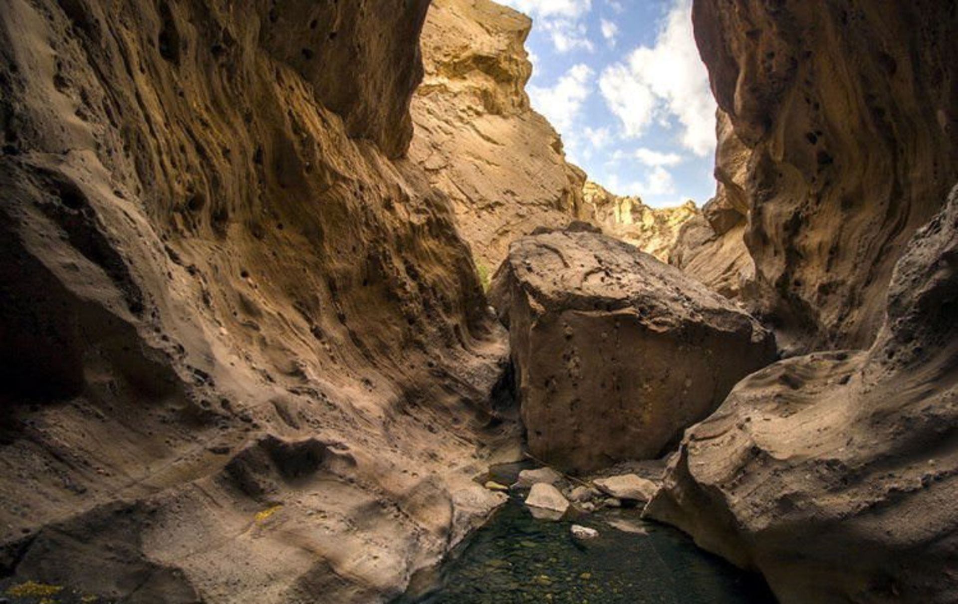 تنگه راگه