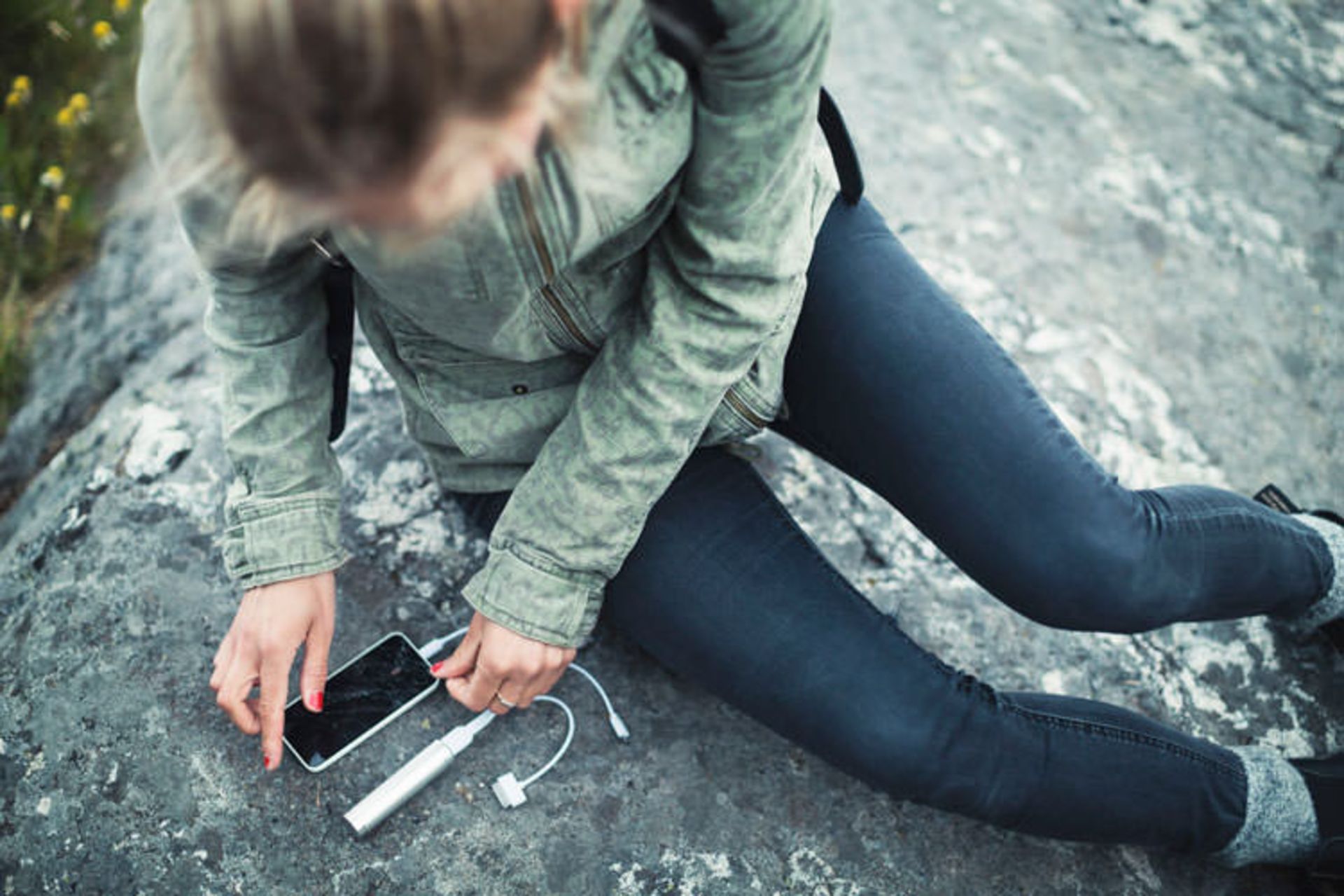 portable-battery-in-travel