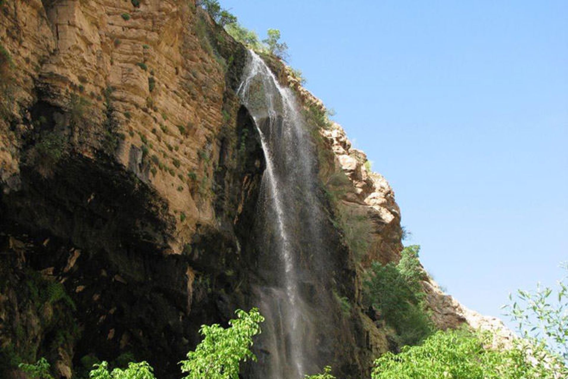 آبشار اخلمد