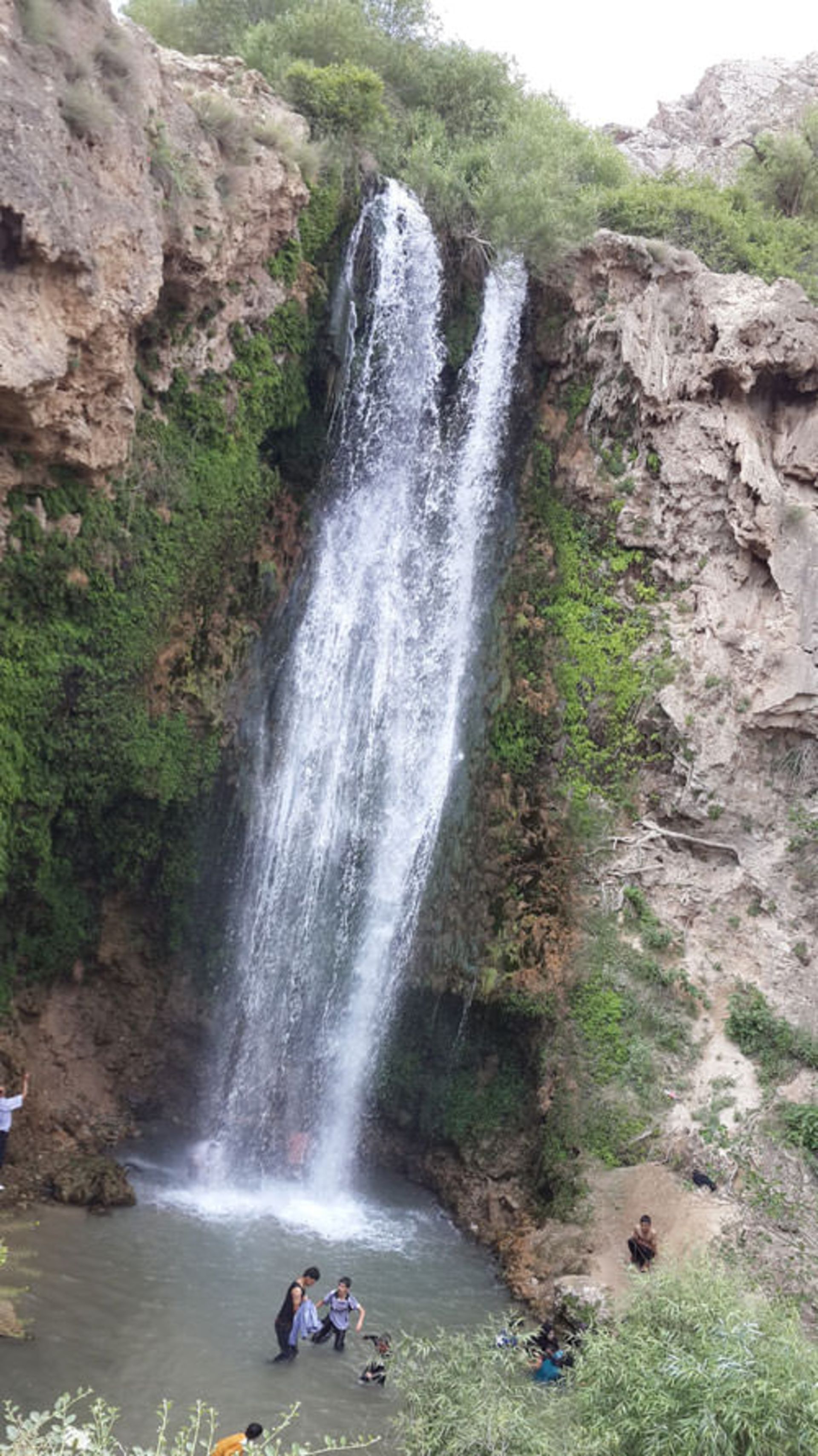 آبشار آب گرم