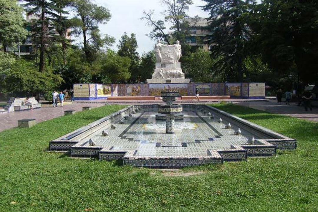 قصر اسپانیا در مندوزا