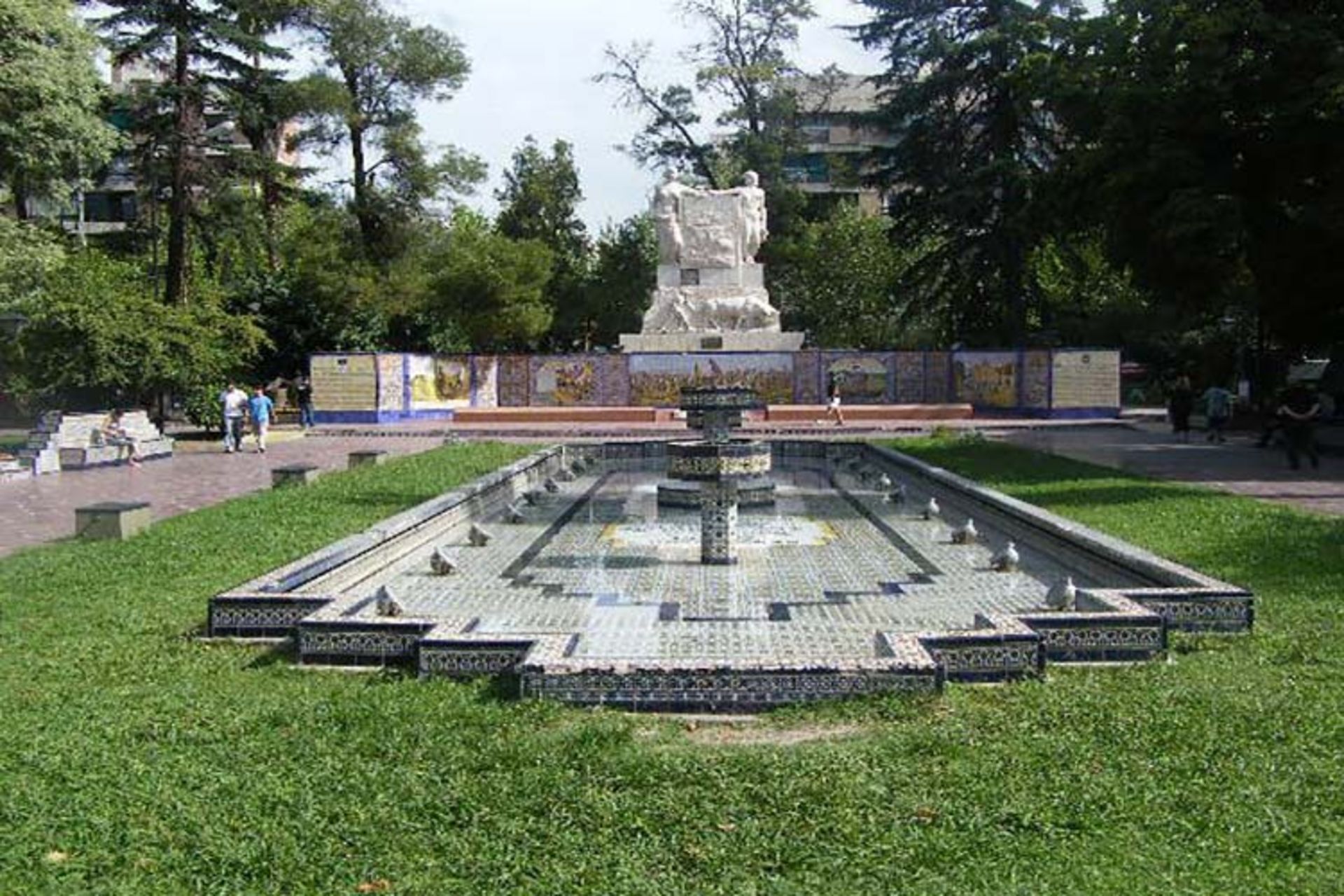 قصر اسپانیا در مندوزا