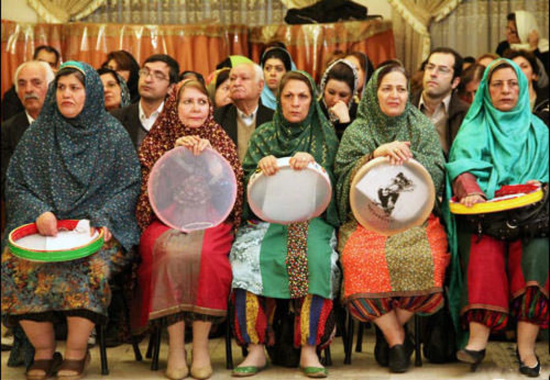 لباس زرتشتی 