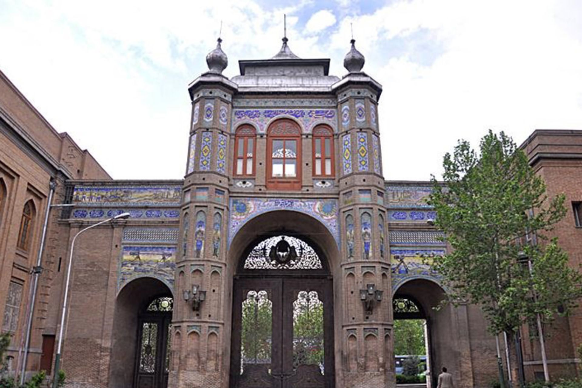 سردر باغ ملی