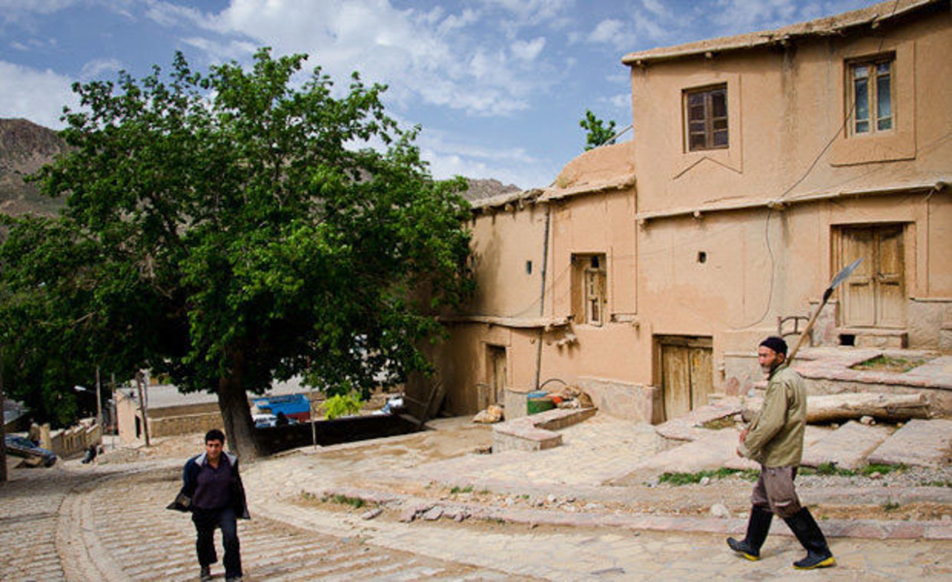 روستای روئین
