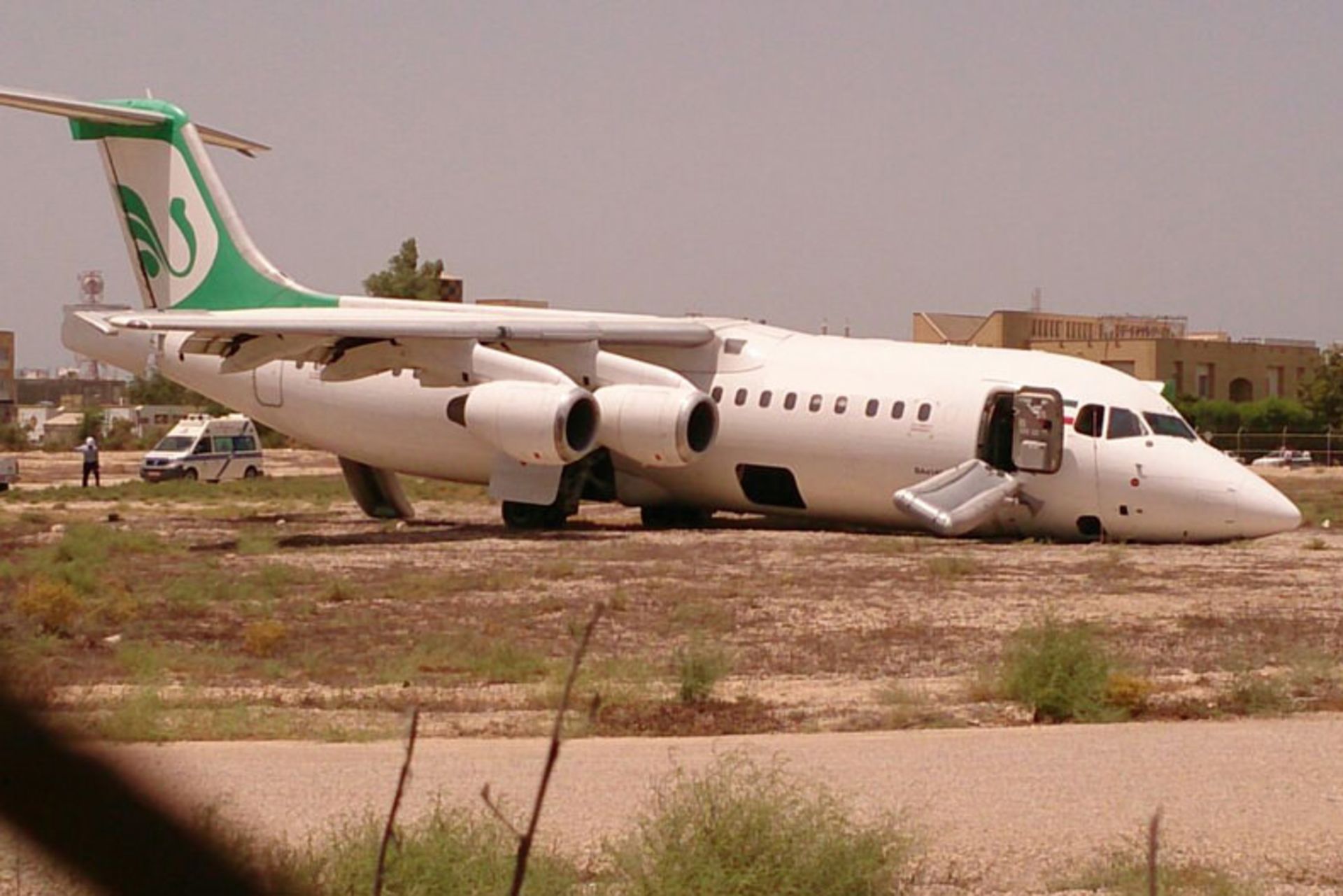 هواپیما از باند