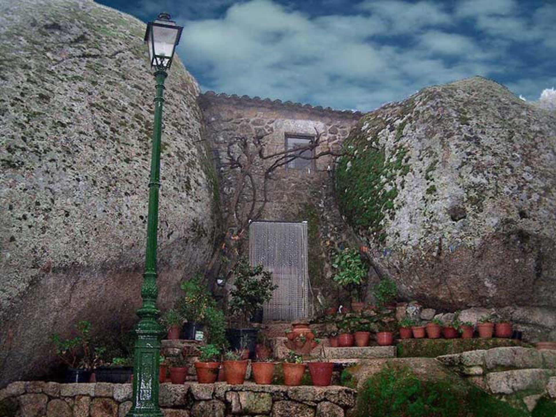 روستای مونسانتو در پرتغال