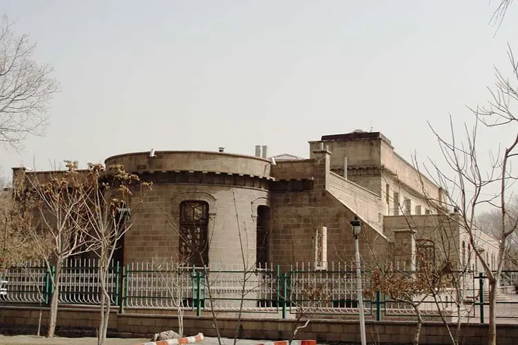 کتابخانه ملی تبریز