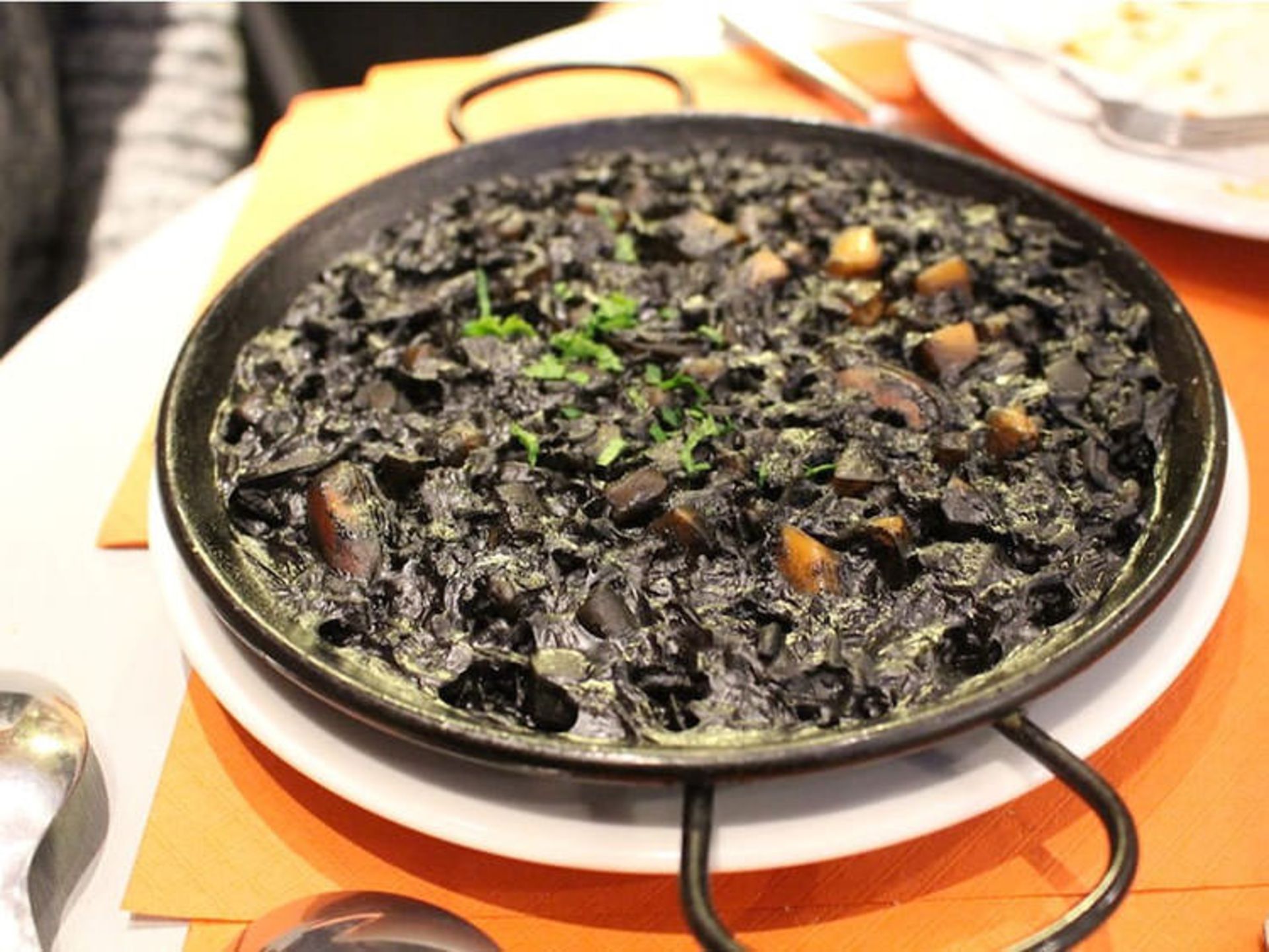 اروز نگره 