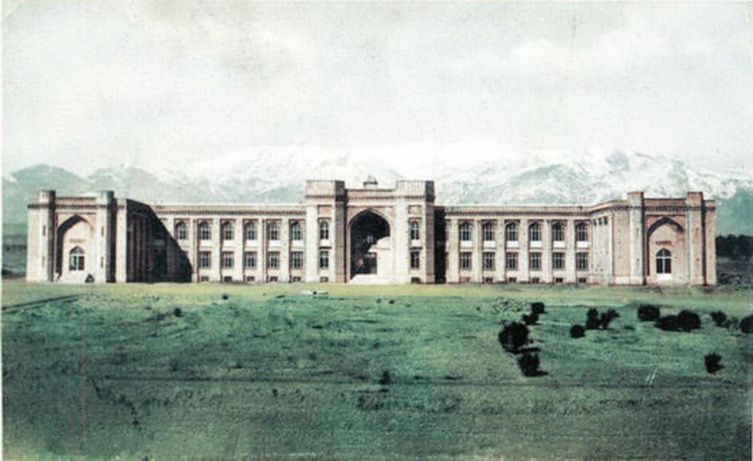 دبیرستان البرز 