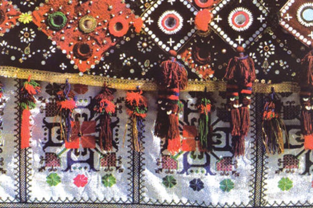 آیینه دوزی