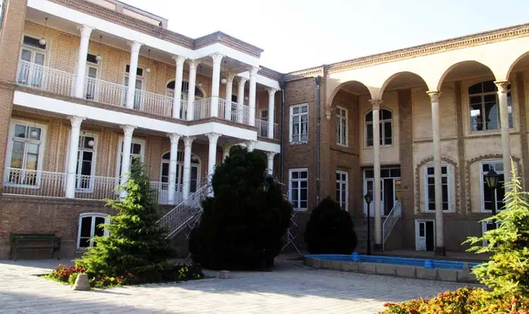 خانه گنجه ای زاده