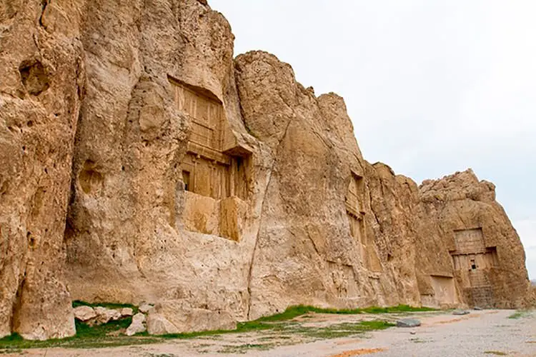نقش رستم