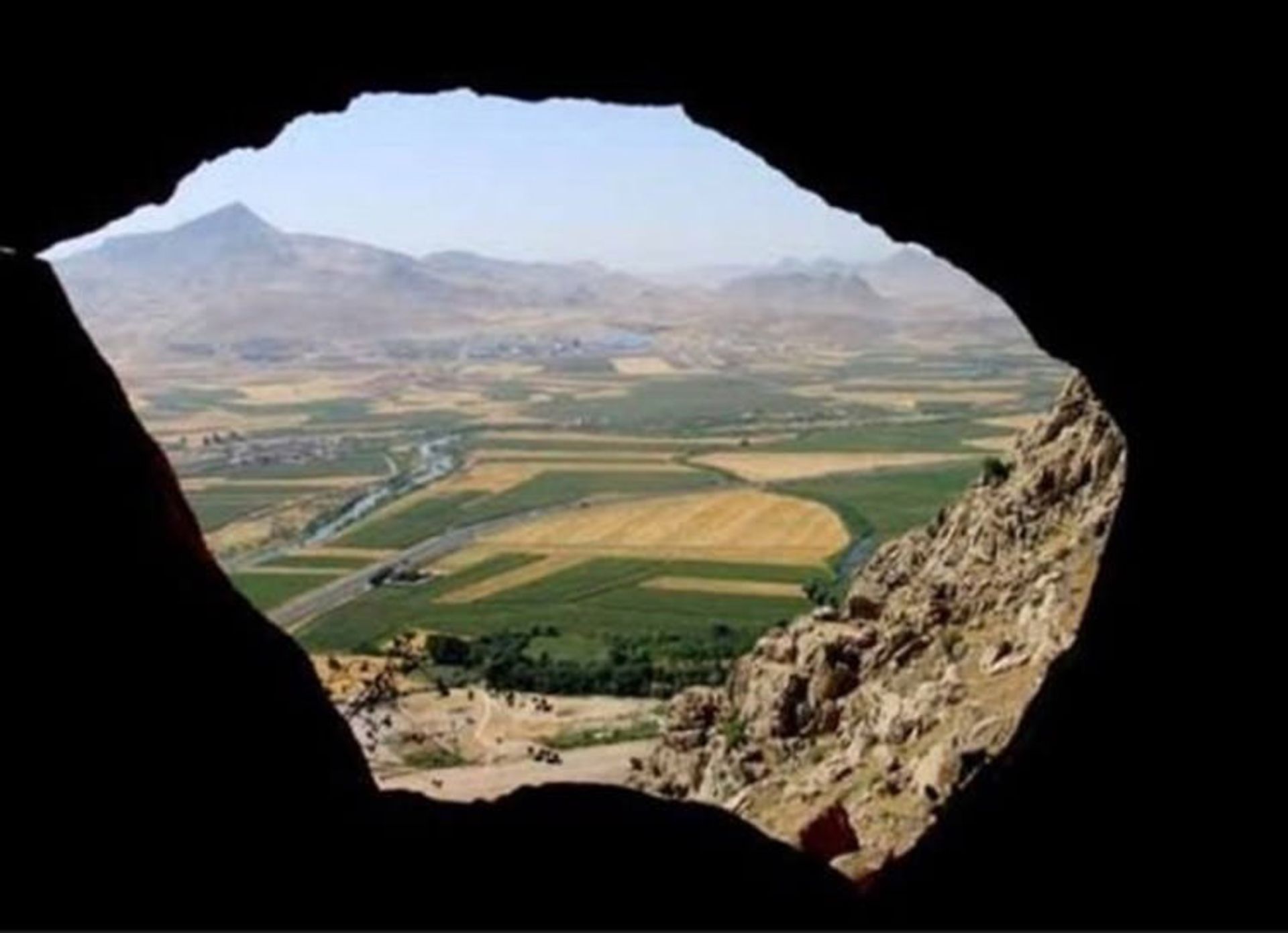 غار مر تاریک