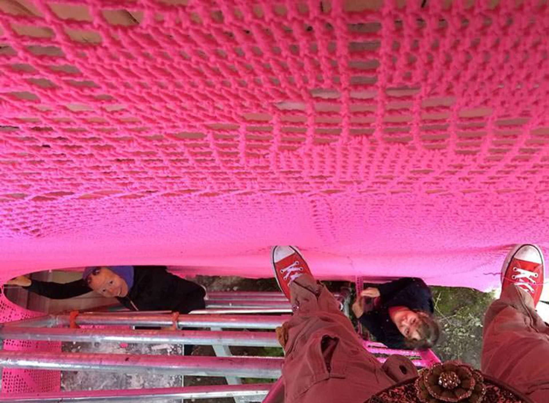 خانه صورتی بافتنی