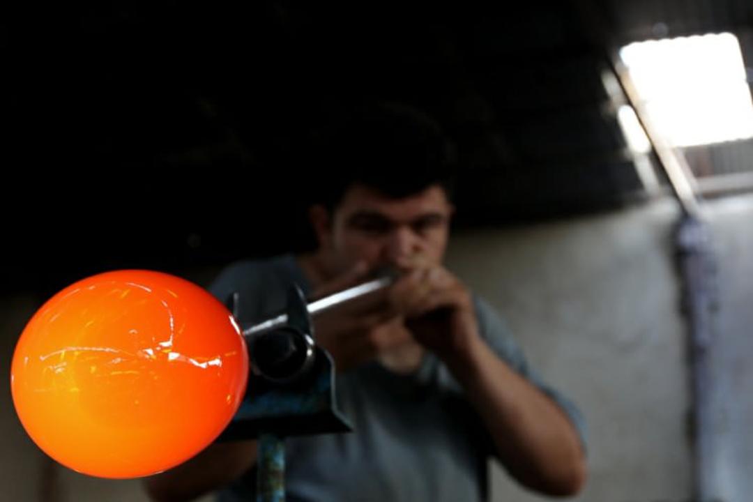 شیشیه گری دستی