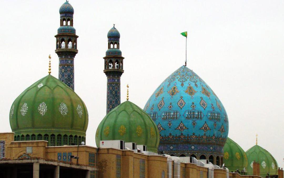 گنبد و گلدسته های مسجد مقدس جمکران
