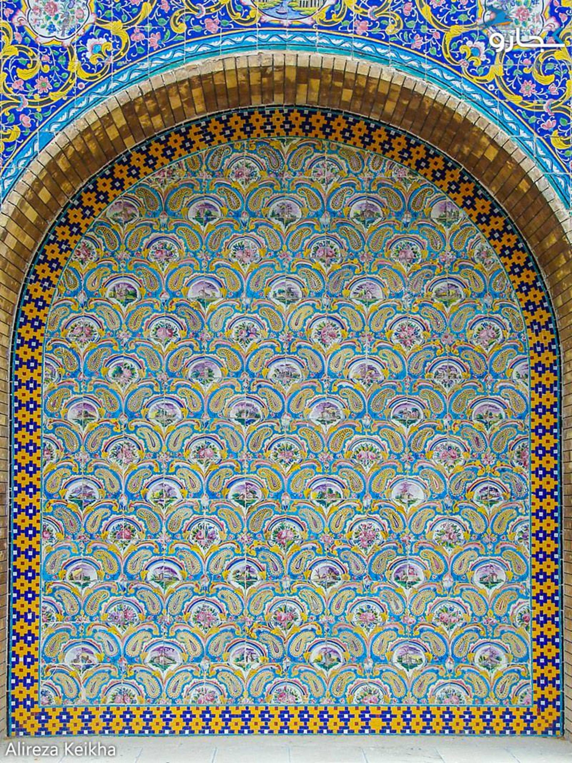 کاشی کاری شمس العماره