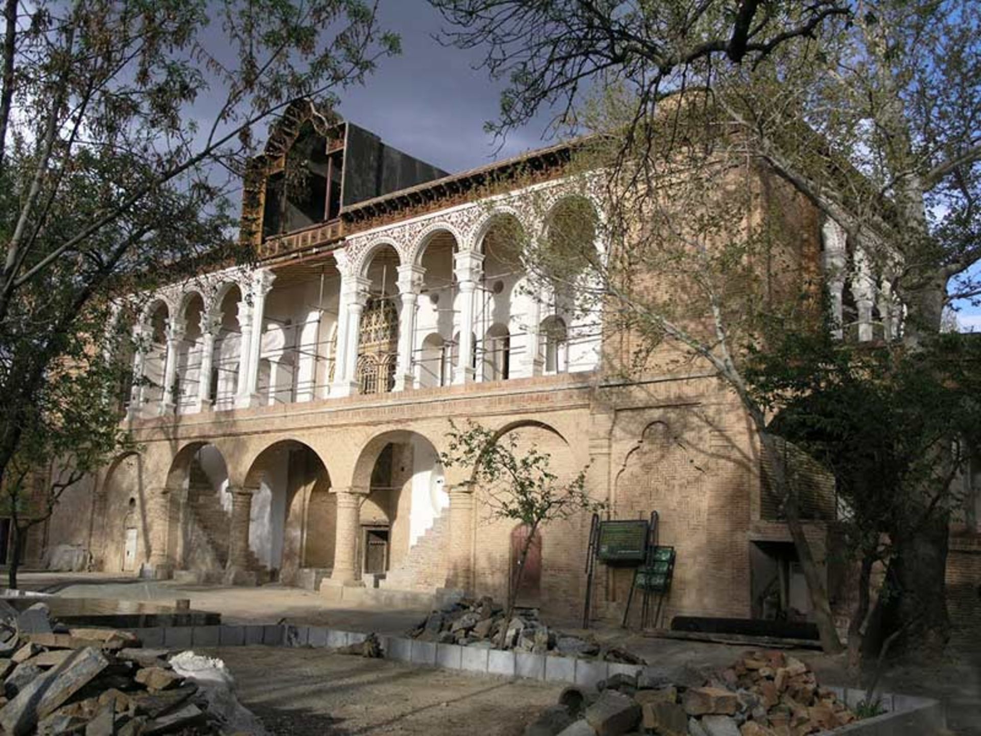 عممارت خسرواباد سنندج