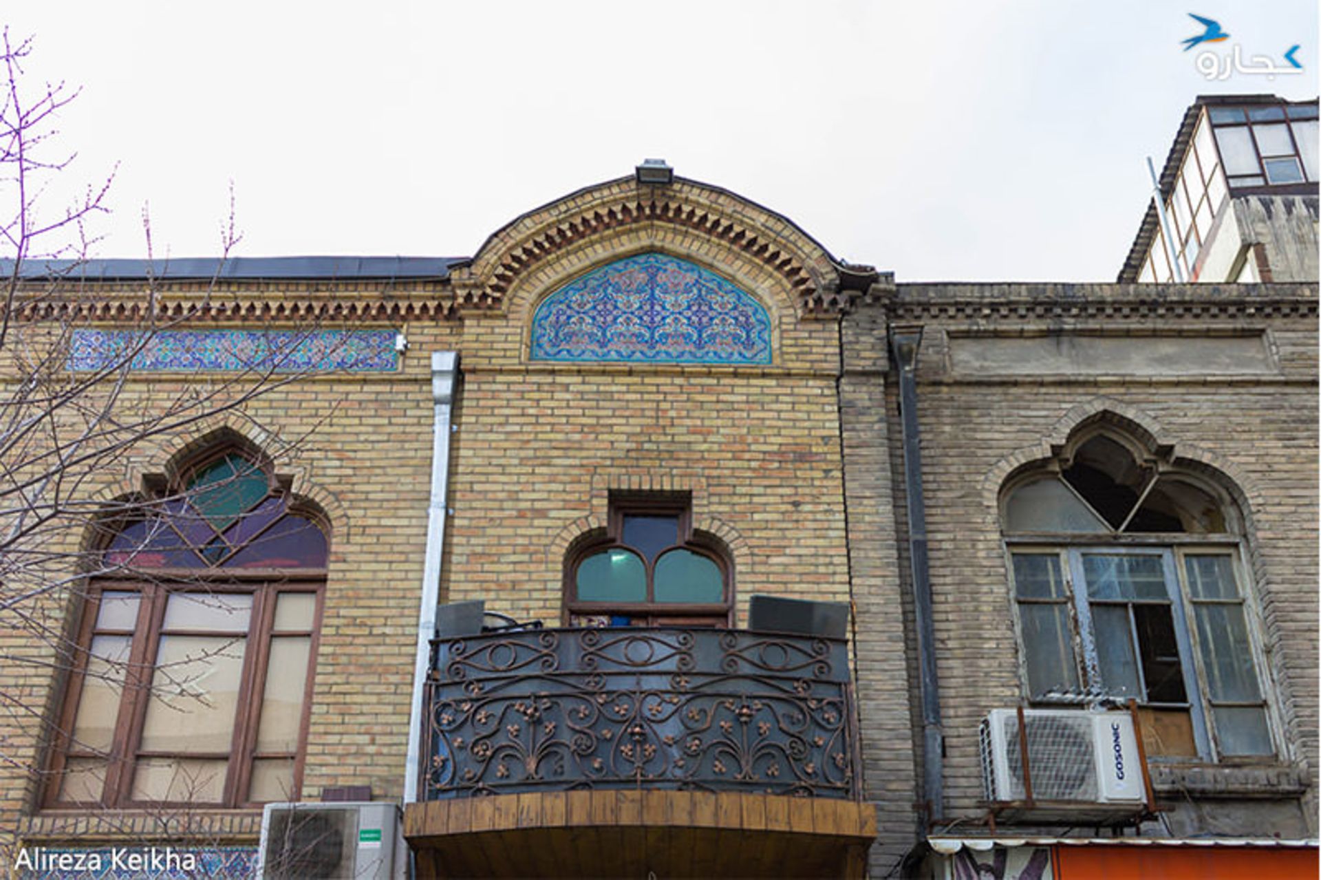 خیابان جمهوری - ساختمان های فرسوده