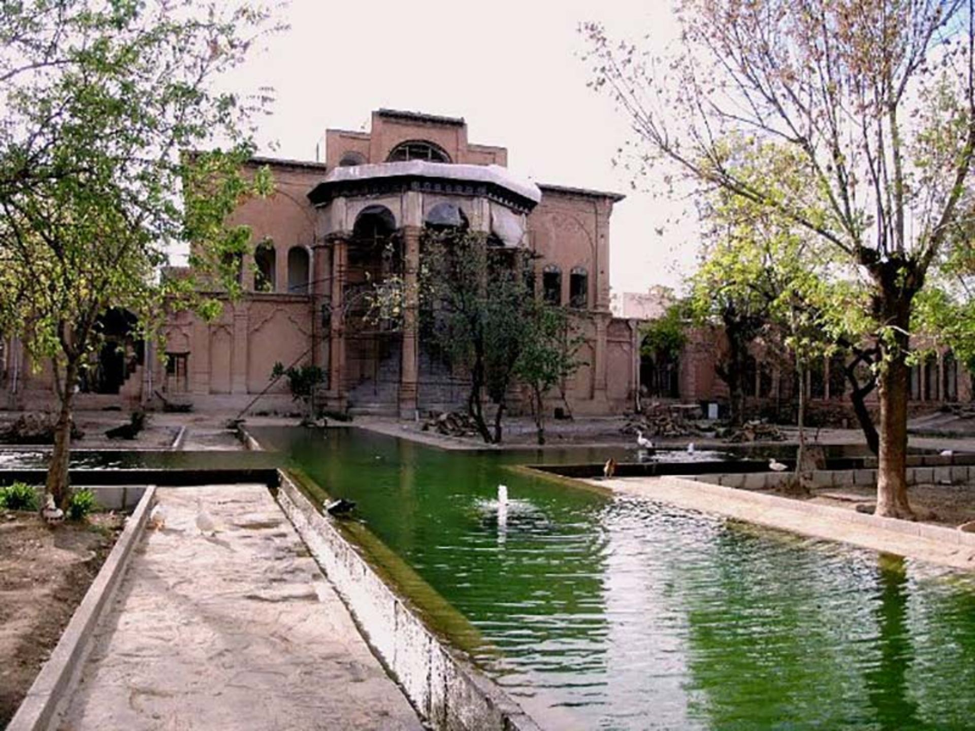 عممارت خسرواباد سنندج