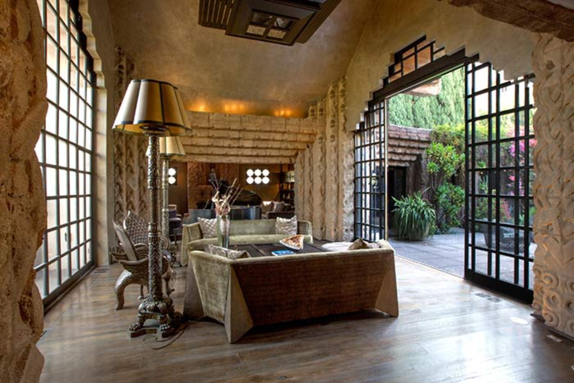 عمارت ساودن و پرونده قتل کوکب سیاه