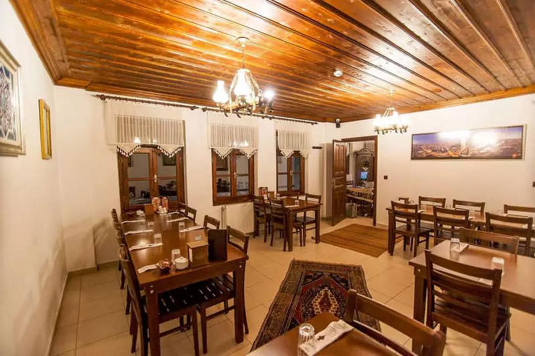 رستوران کاندیل قونیه