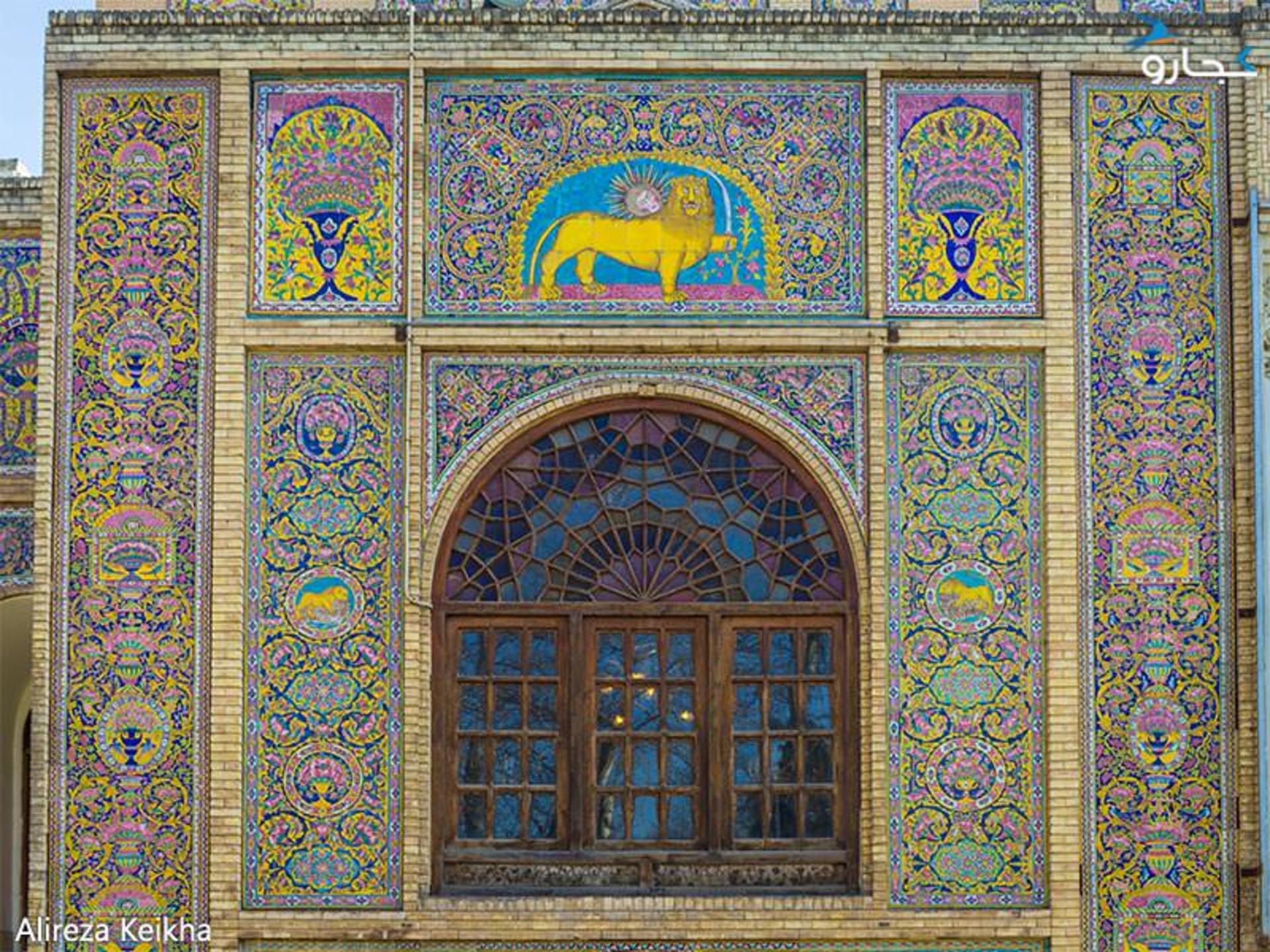 کاشی کاری شمس العماره
