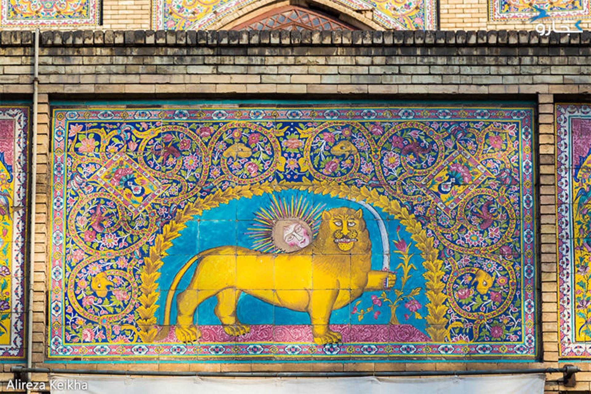 کاشی کاری شمس العماره