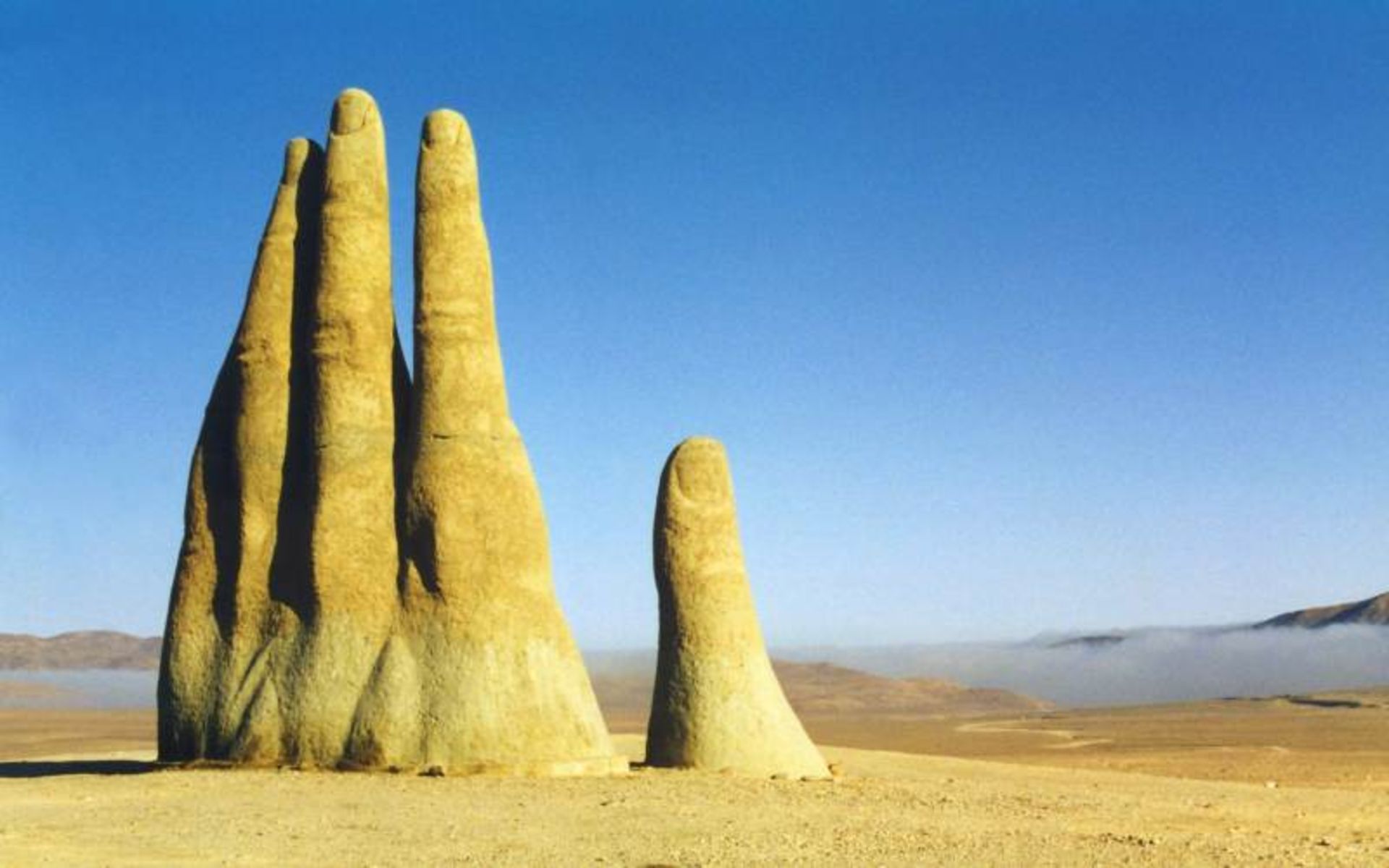عجیب ترین جاذبه های گردشگری دنیا