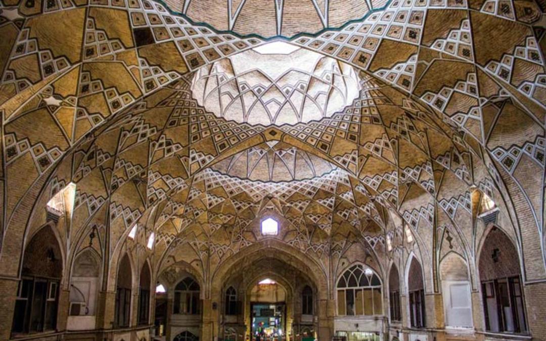 جزئیات معماری ایرانی در سقف بازار قدیم قم
