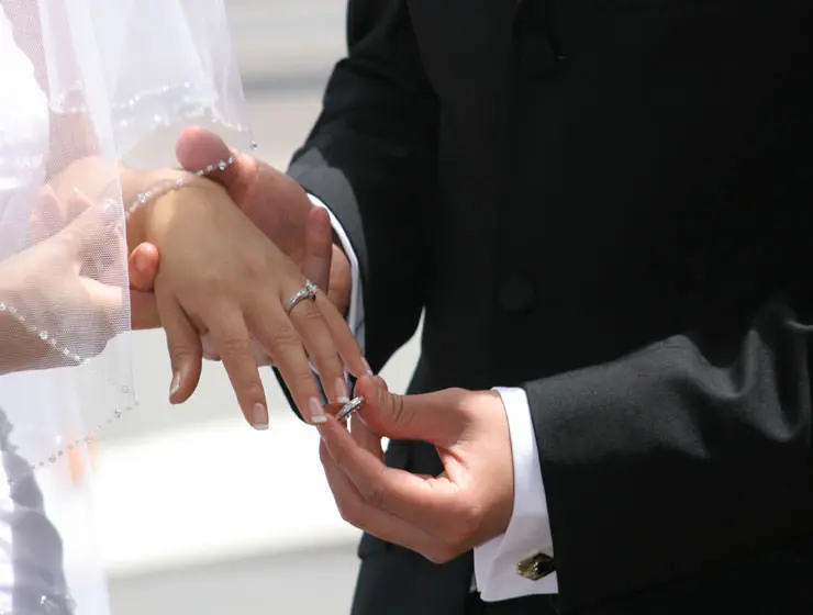 حلقه عروسی