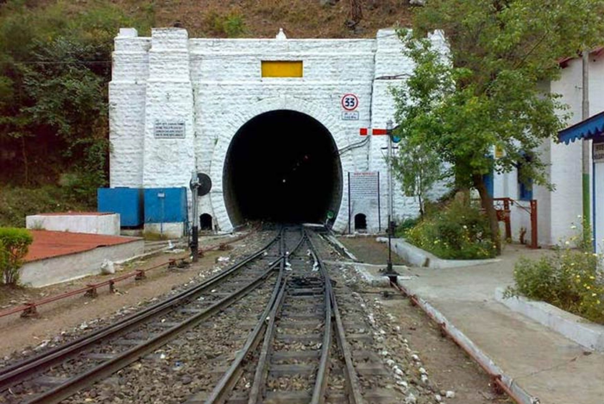 تونل 33 در شیملا