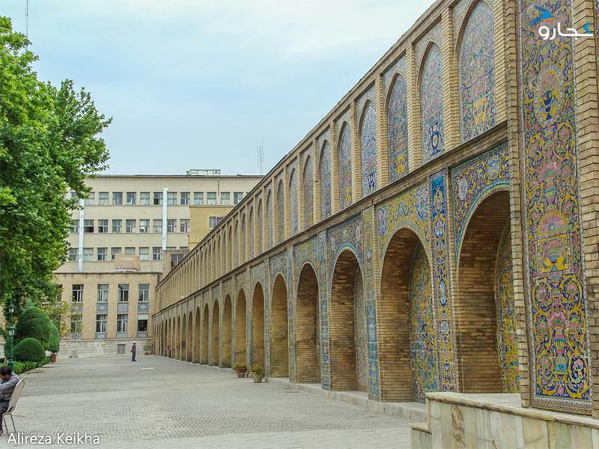 کاشی کاری شمس العماره