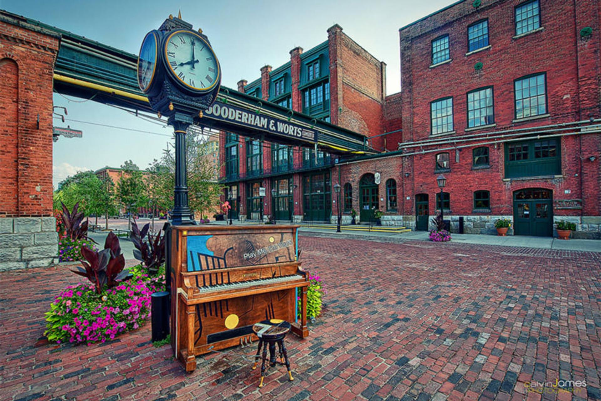 محله Distillery District