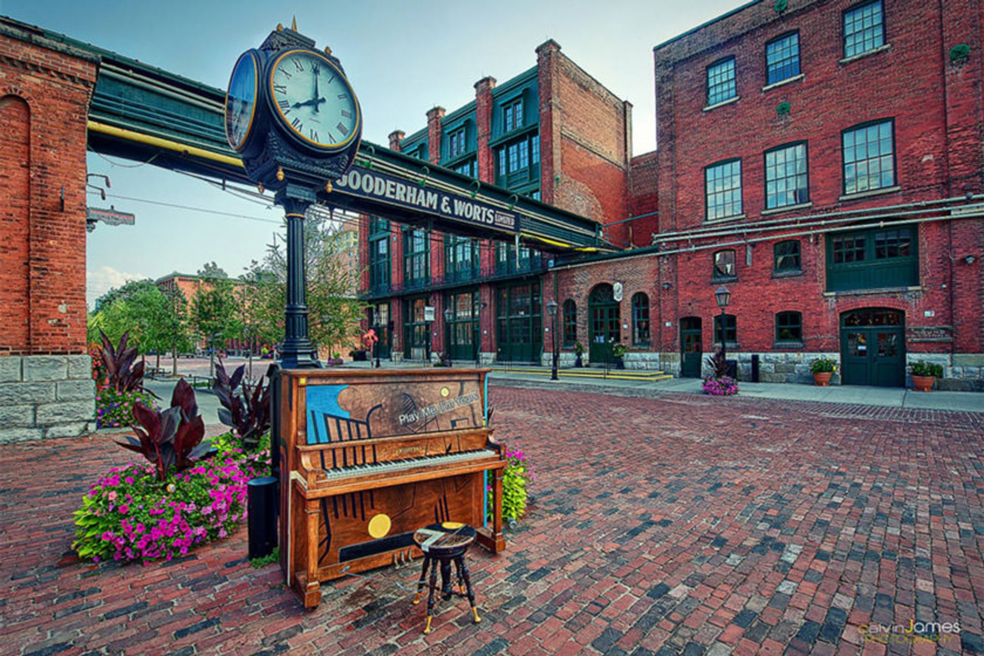 محله Distillery District