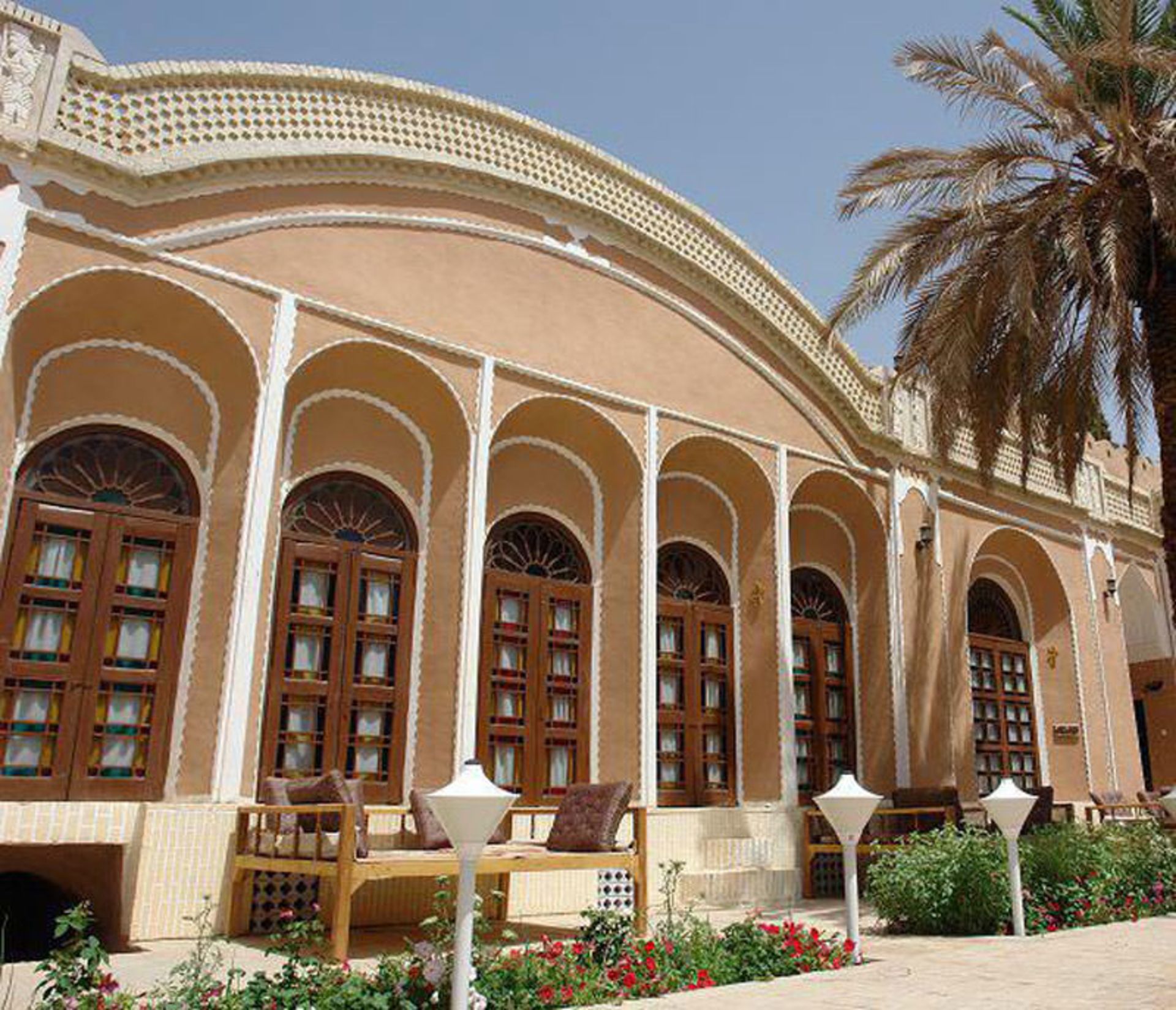 هتل ادیب الممالک یزد