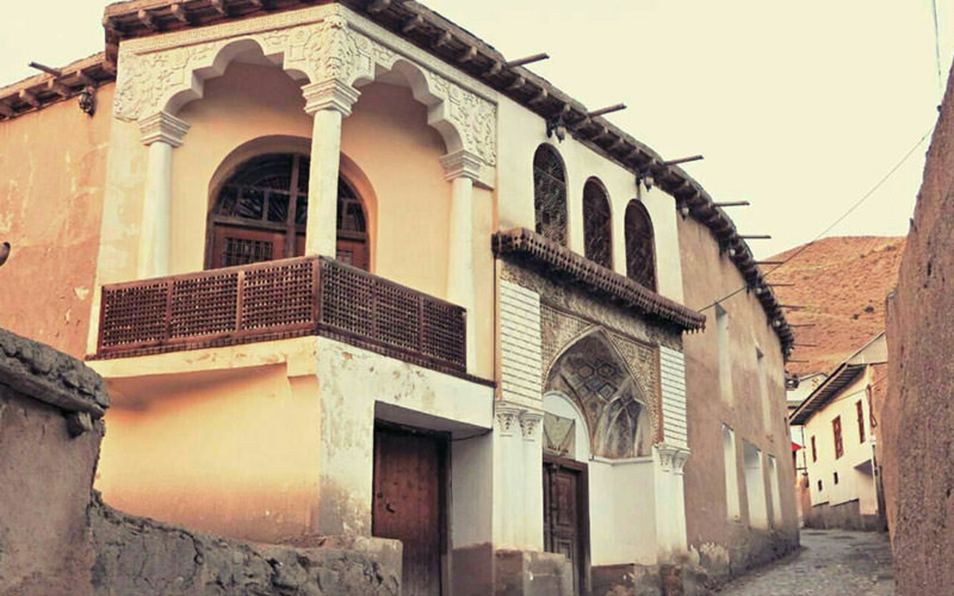 خانه نیما یوشیج