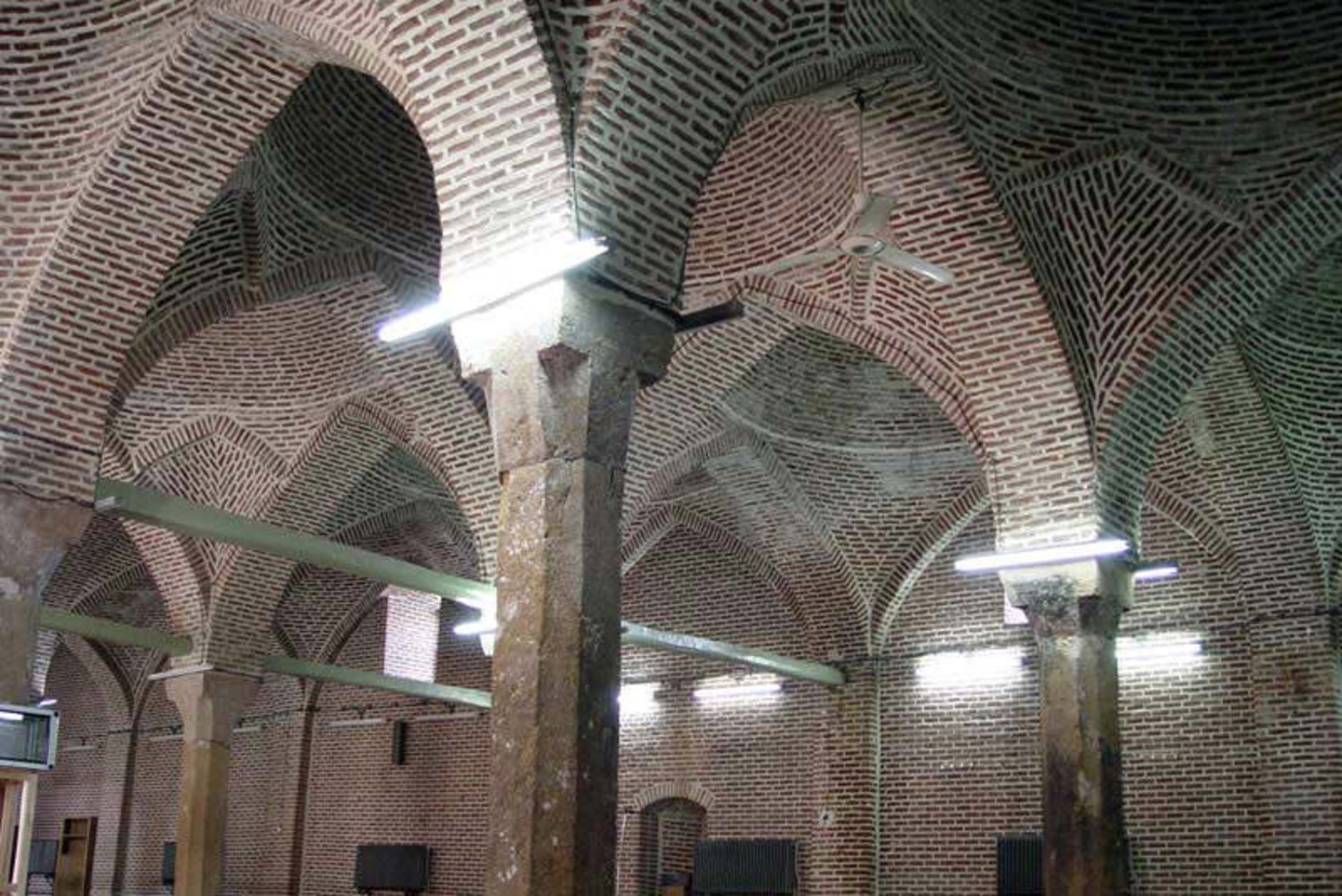 مسجد جامع سرخ مهاباد