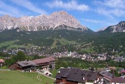 کورتینا دامپزو (Cortina d’Ampezzo)