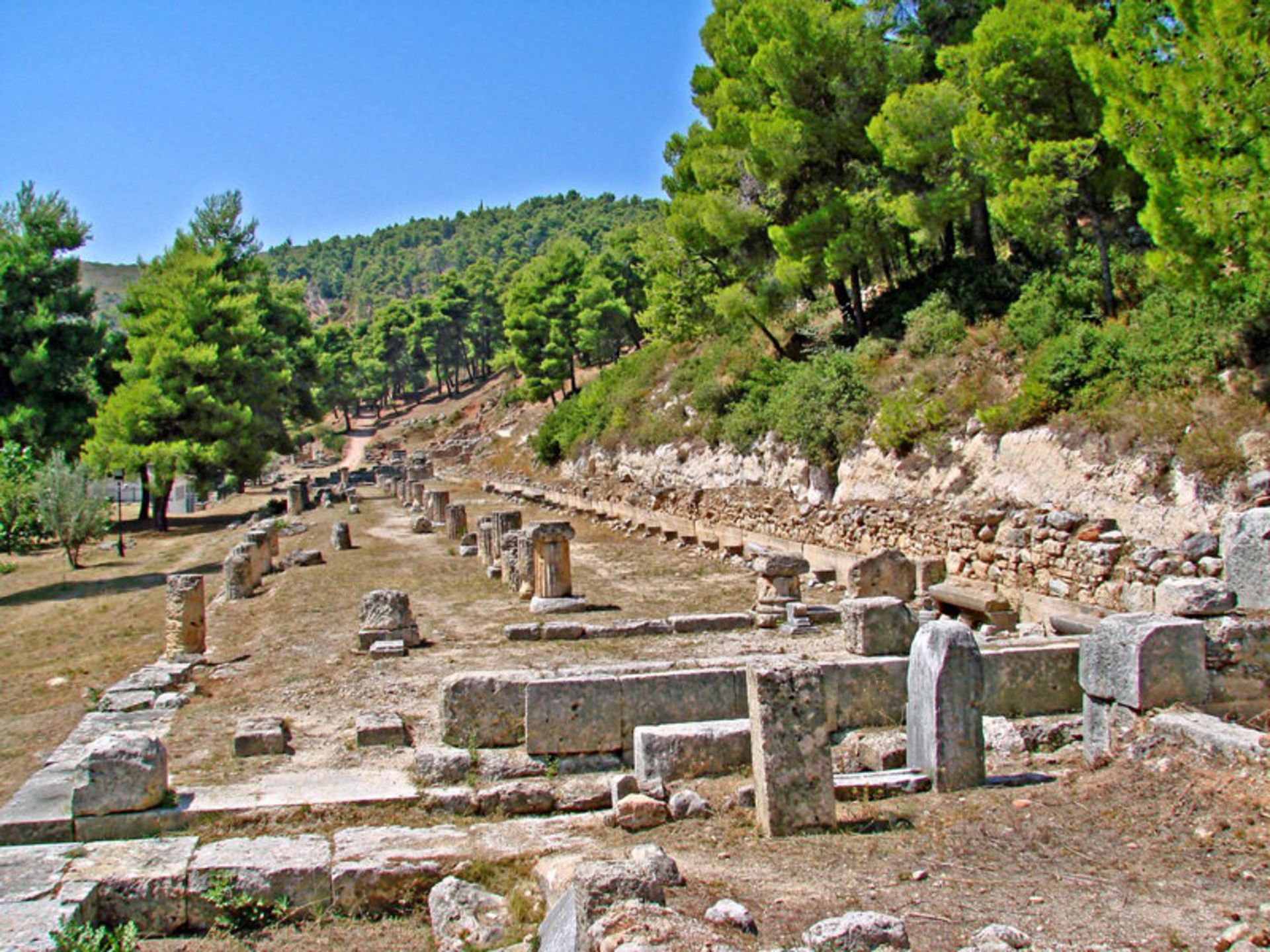 مجموعه باستان شناسی Amphiareion 