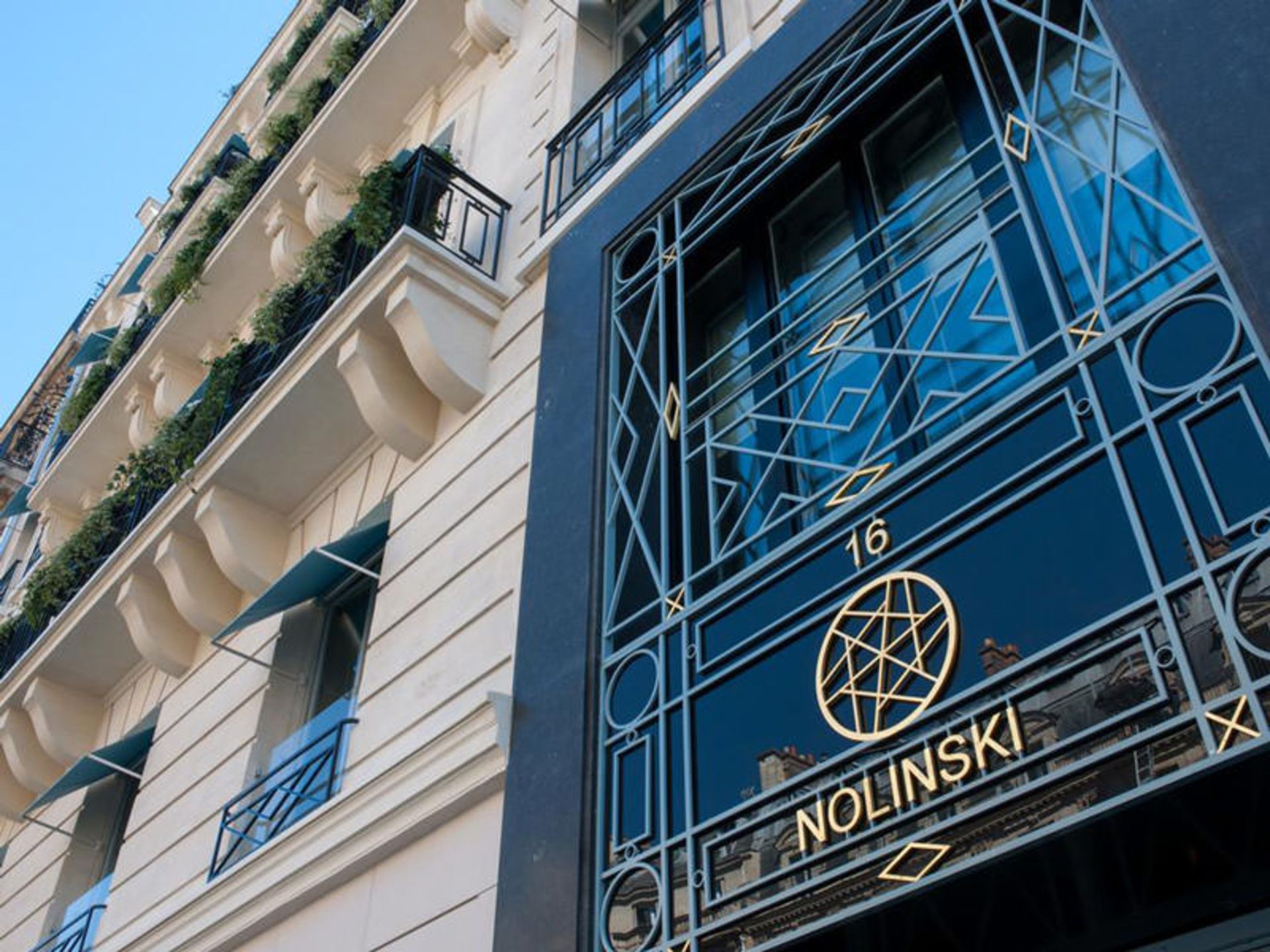 هتل لونیسکی پاریس (Nolinski Paris)