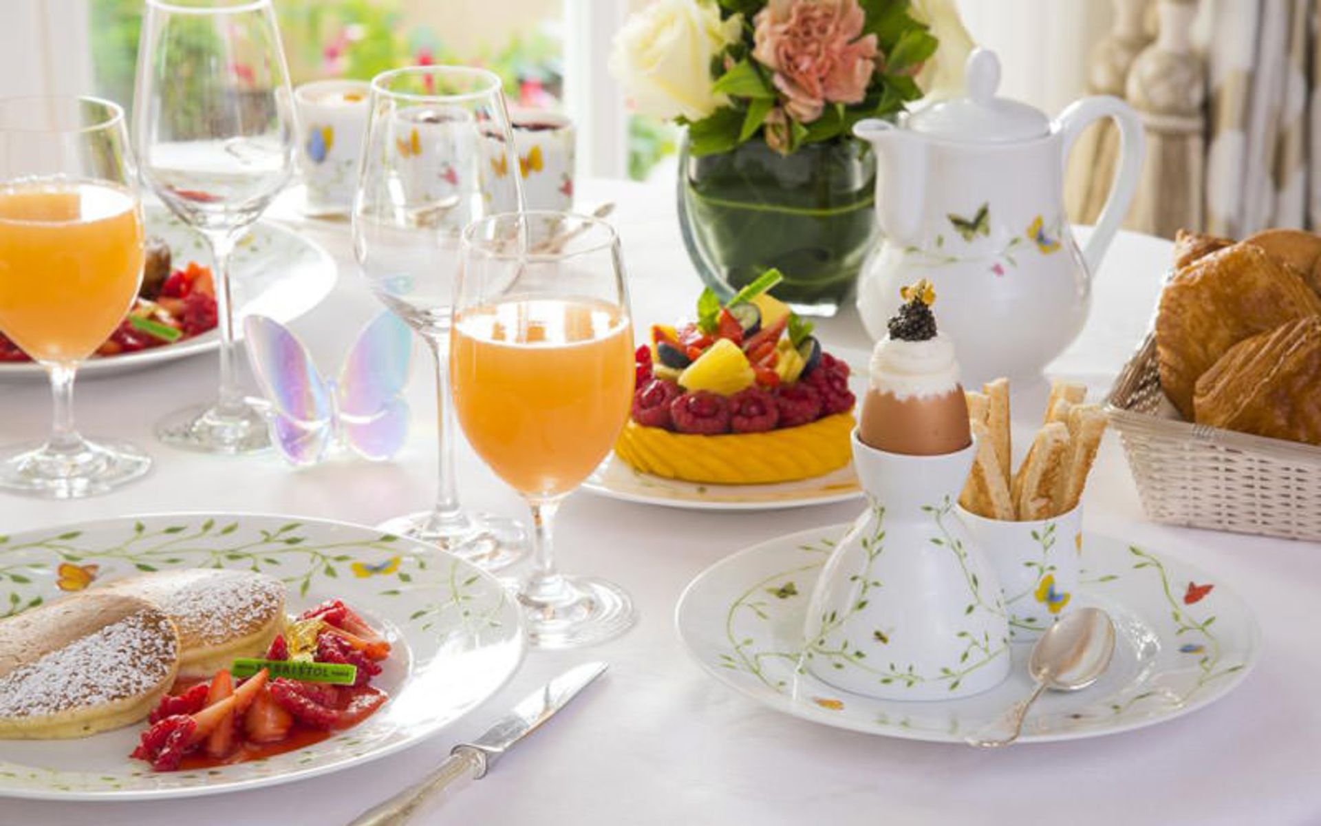هتل لی بریستول (Hotel Le Bristol Paris)