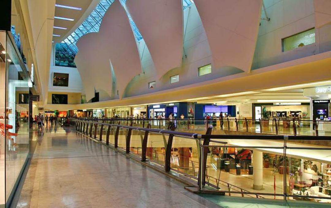 مرکز خرید Gardens Mall