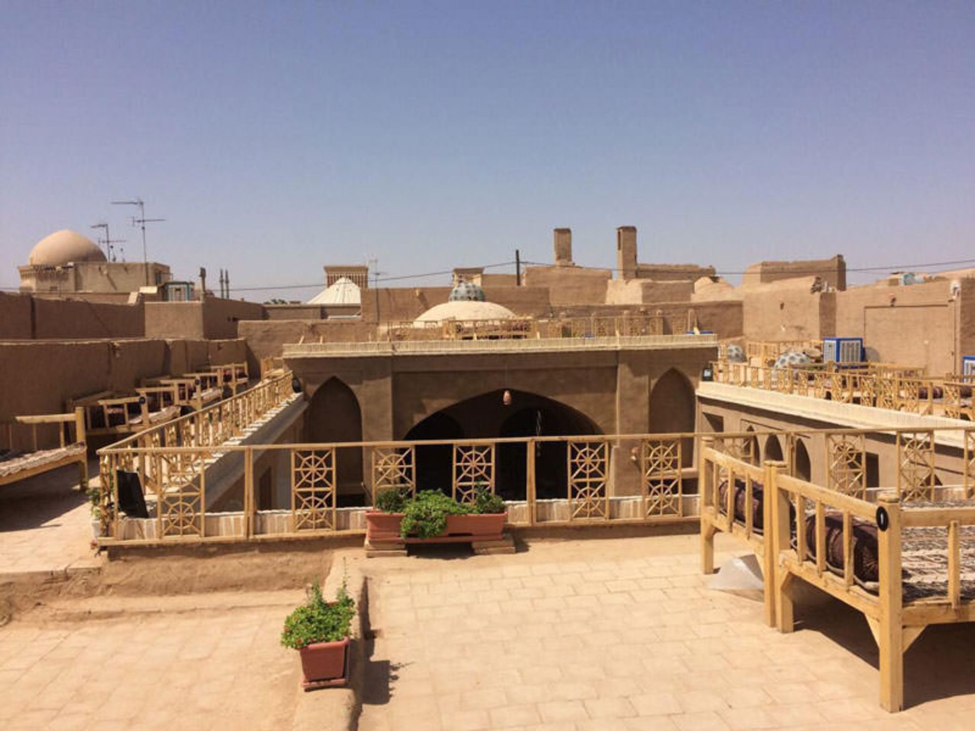 سرای سنتی شعرباف