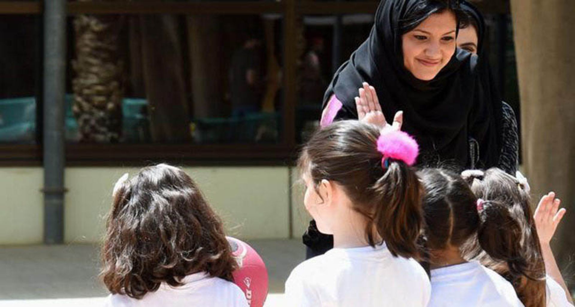 ۱۹۵۵، اولین مدرسه دختران، ۱۹۷۰ اولین دانشگاه زنان
