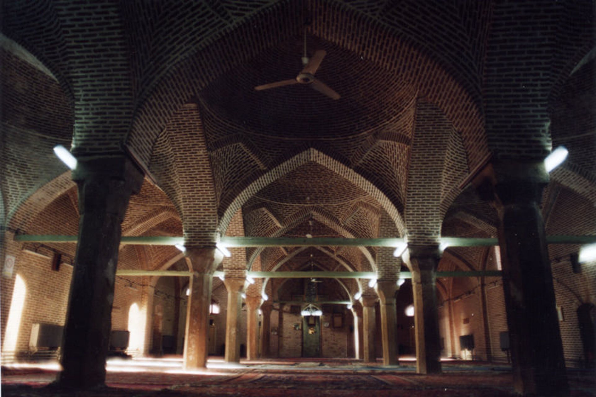 مسجد جامع سرخ مهاباد